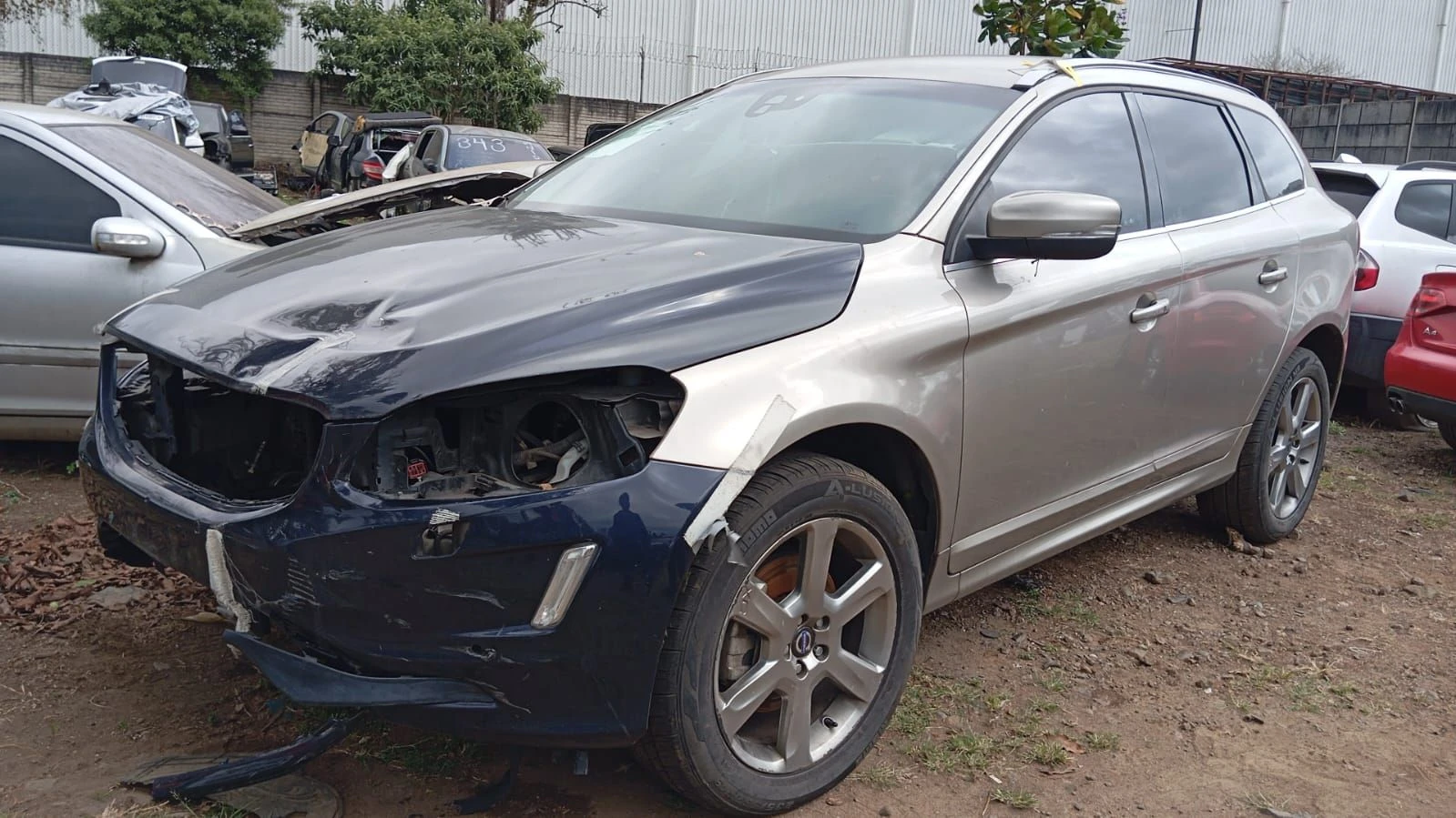 REPUESTOS USADOS PARA VOLVO XC60 D5 DIESEL AUTOMATICA MODELO 2015 1 REPUESTOS USADOS PARA VOLVO XC60 D5 DIESEL AUTOMATICA MODELO 2015
