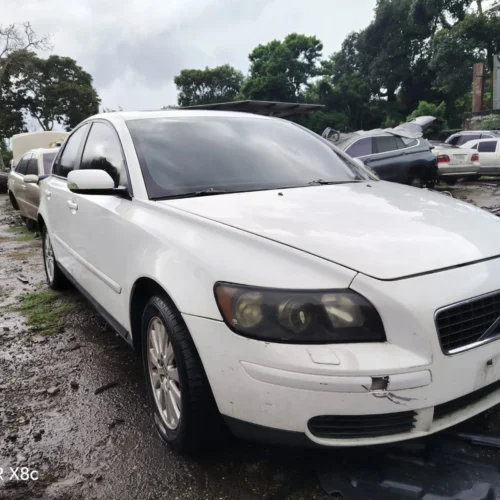 REPUESTOS USADOS PARA VOLVO S40 AUTOMATICO MODELO 2005