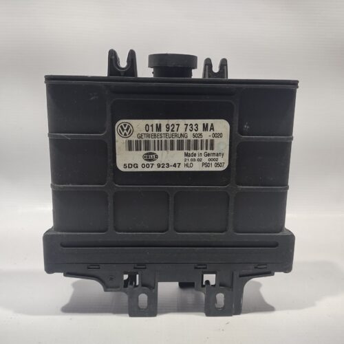 COMPUTADORA CENTRAL PARA VOLKSWAGEN
(1999-2004) 01M927733MA 