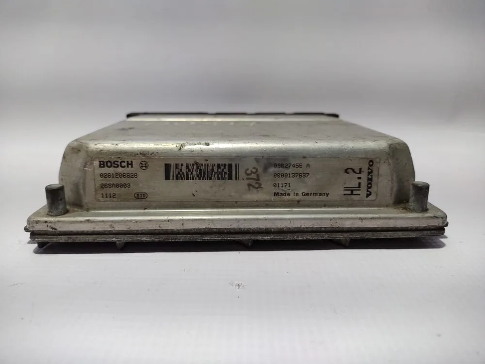 COMPUTADORA DE INYECCION PARA VOLVO (2000-2007) 261206828 1 COMPUTADORA DE INYECCION PARA VOLVO
(2000-2007) 261206828