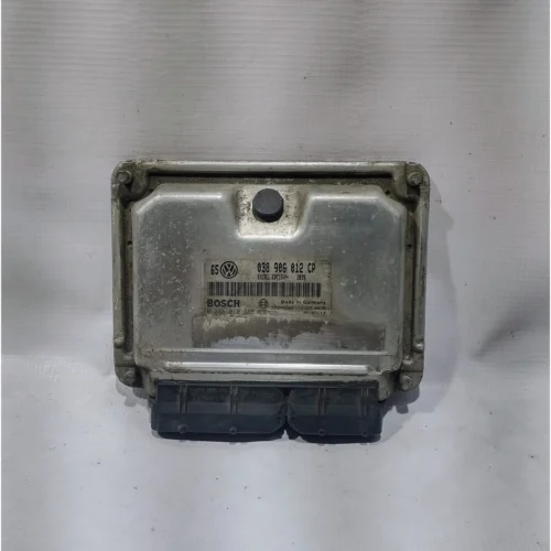 COMPUTADORA DE INYECCION PARA VOLKSWAGEN
(2000-2005) 038906012CP 