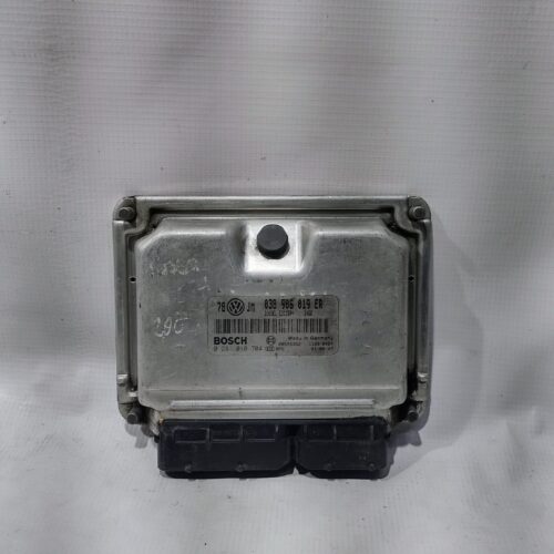 COMPUTADORA DE INYECCION PARA VOLKSWAGEN
(2000-2001) 038906019ER