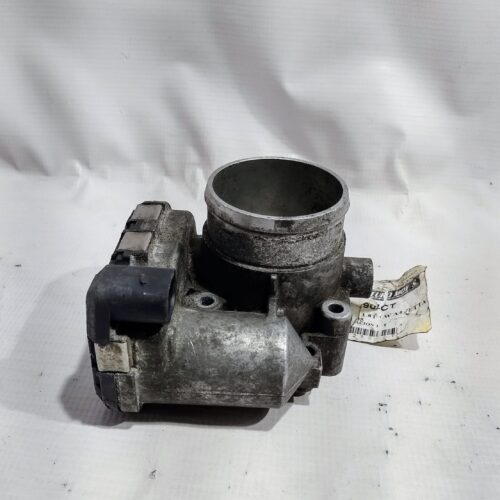 CUERPO DE ACELERACION PARA VOLKSWAGEN
(2000-2005) 06A133062J 