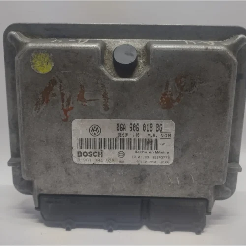 COMPUTADORA INYECCION PARA VOLKSWAGEN
(1999-2004) 06A906018BG 