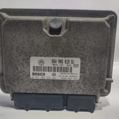 COMPUTADORA DE INYECCION PARA VOLKSWAGEN
(1999-2004) 06A906018BJ 