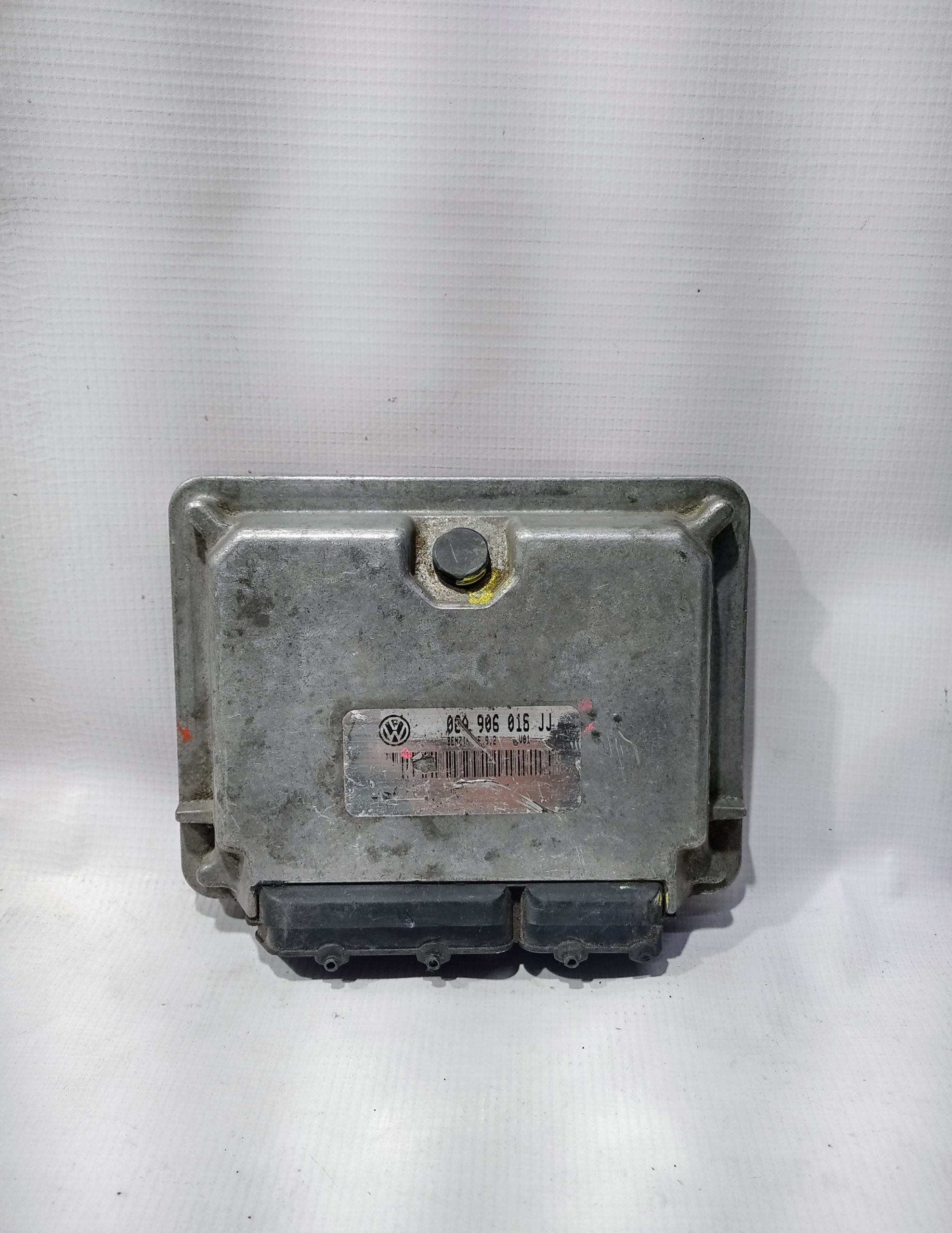 COMPUTADORA DE INYECCION PARA VOLKSWAGEN (1999-2004) 06A906018JJ 1 COMPUTADORA DE INYECCION PARA VOLKSWAGEN
(1999-2004) 06A906018JJ