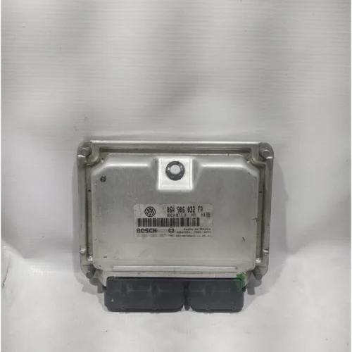 COMPUTADORA DE INYECCION PARA VOLKSWAGEN
(2000-2004) 06A906032FP 