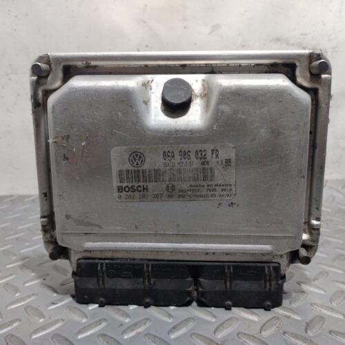 COMPUTADORA DE INYECCION PARA VOLKSWAGEN
(1999-2004) 06A906032FR 