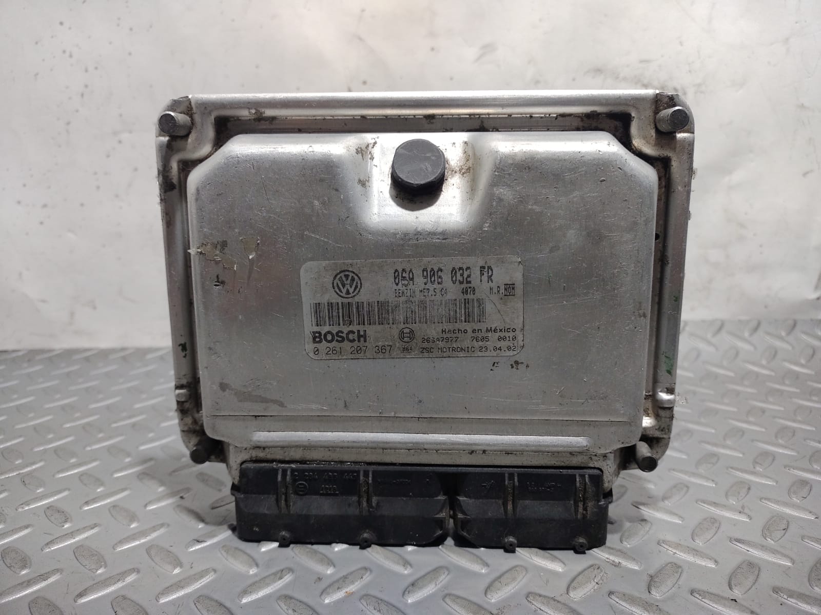 COMPUTADORA DE INYECCION PARA VOLKSWAGEN (1999-2004) 06A906032FR 1 COMPUTADORA DE INYECCION PARA VOLKSWAGEN
(1999-2004) 06A906032FR