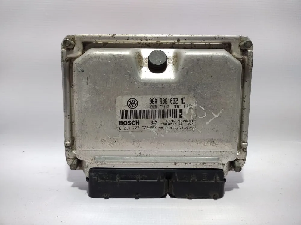 COMPUTADORA DE INYECCION PARA VOLKSWAGEN (1999-2005) 06A906032MD 1 COMPUTADORA DE INYECCION PARA VOLKSWAGEN
(1999-2005) 06A906032MD