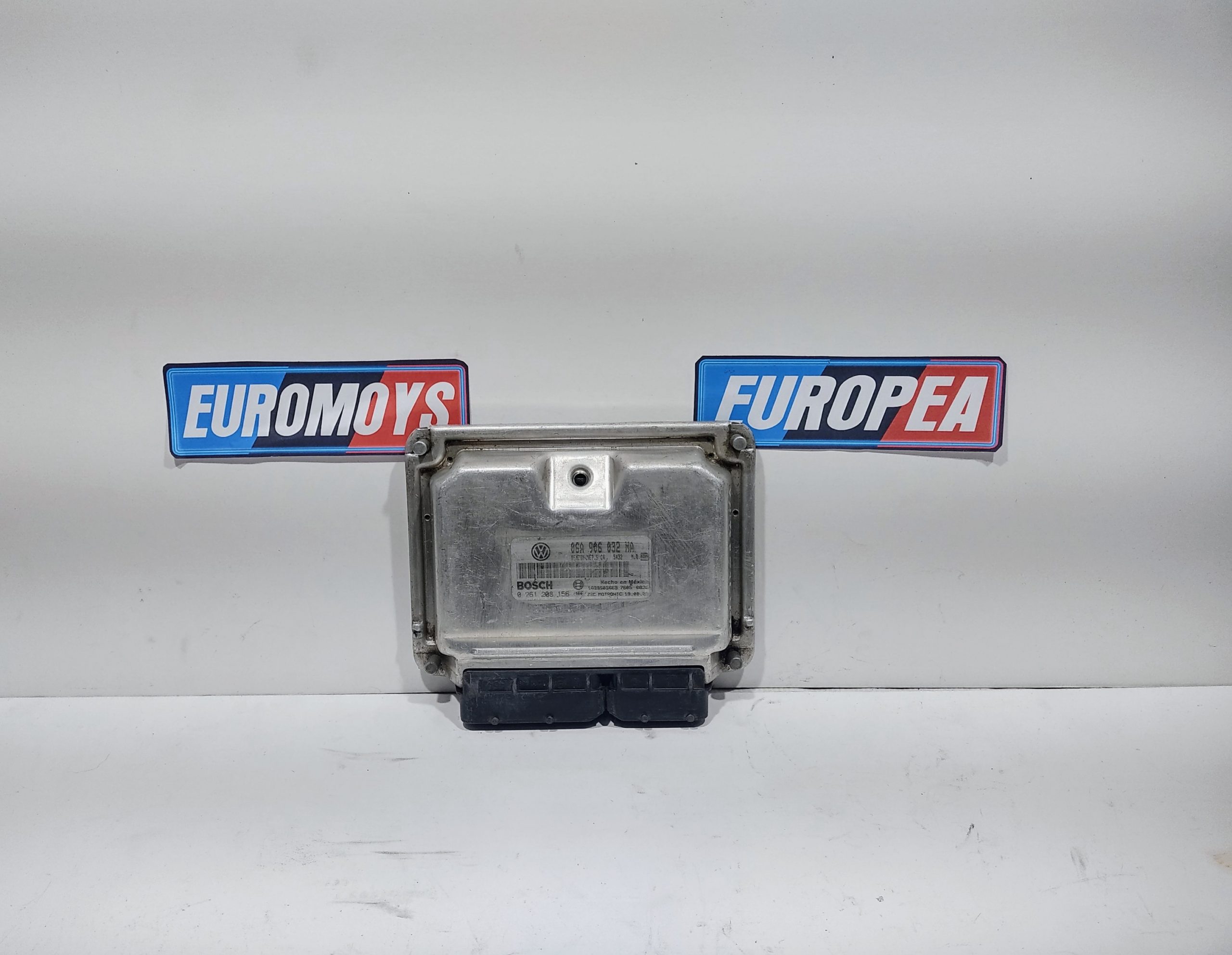 COMPUTADORA DE INYECCION PARA VOLKSWAGEN (2000-2005) 1 COMPUTADORA DE INYECCION PARA VOLKSWAGEN
(2000-2005)