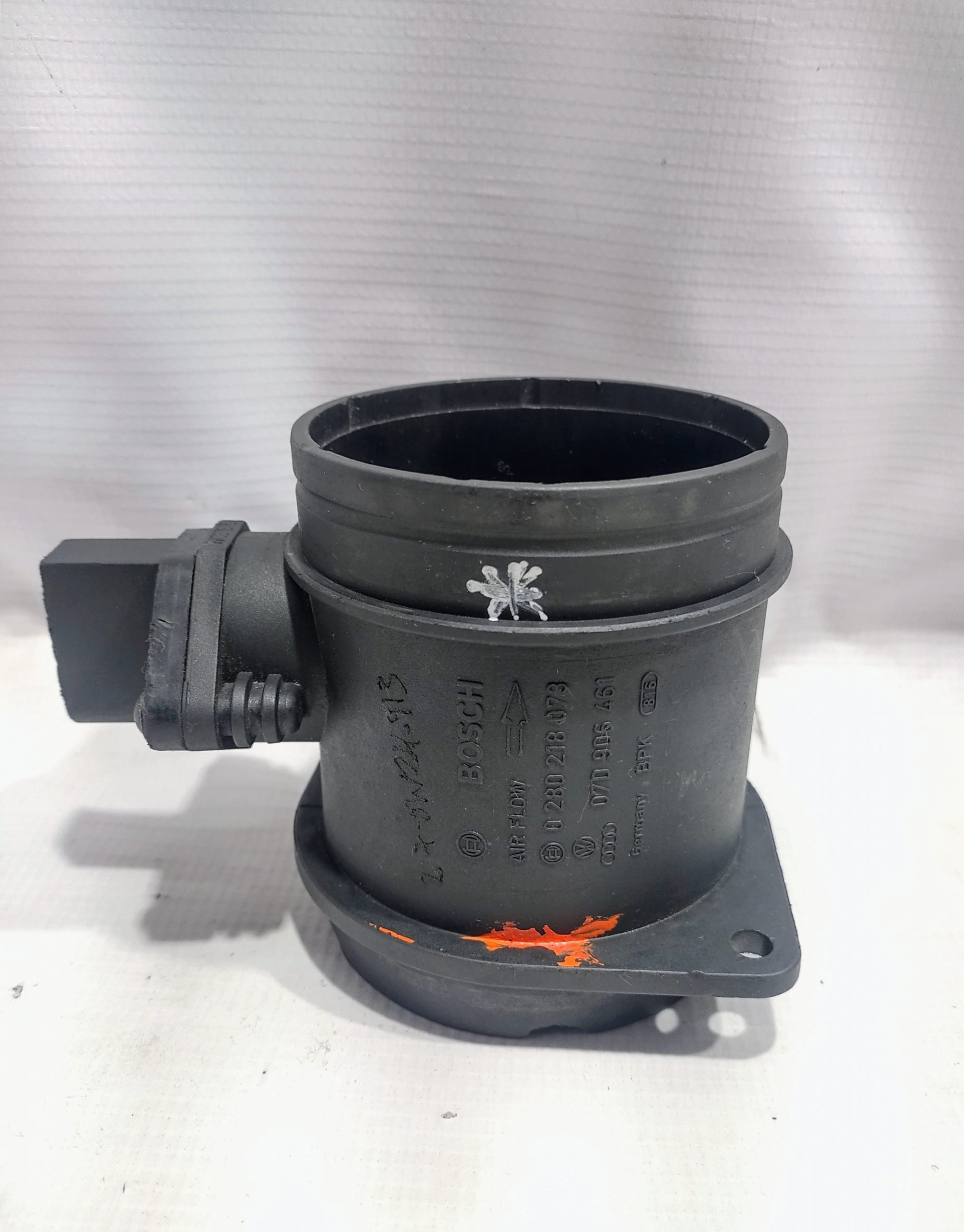 MEDIDOR FLUJO DE AIRE PARA VOLKSWAGEN (2002-2010) 70906461 1 MEDIDOR FLUJO DE AIRE PARA VOLKSWAGEN
(2002-2010) 70906461