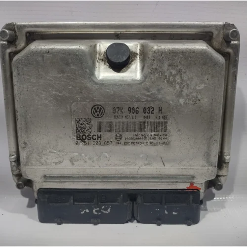 COMPUTADORA DE INYECCION PARA VOLKSWAGEN
(2005-2009) 07K906032H 