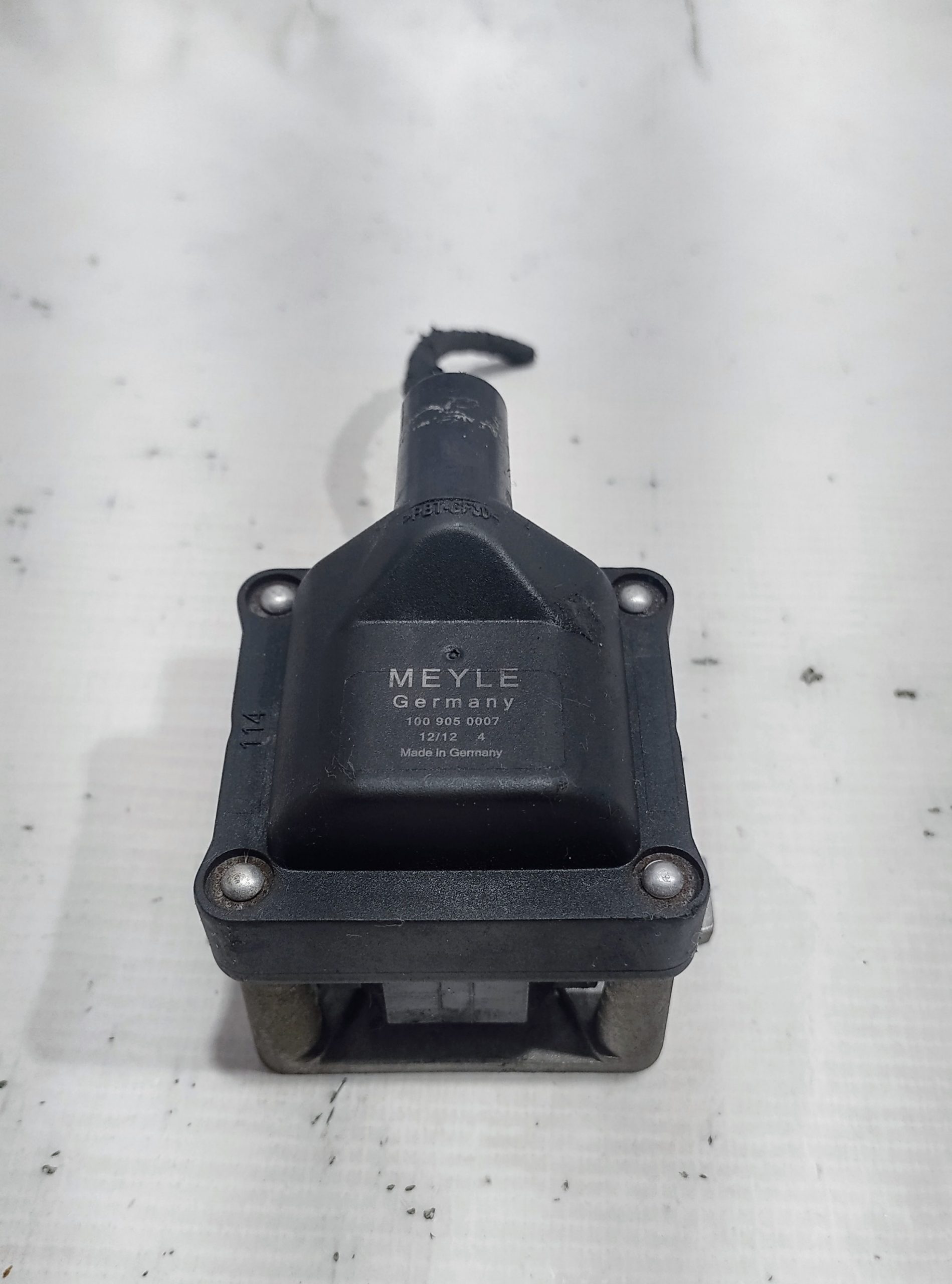 BOBINA DE ENCENDIDO PARA VOLKSWAGEN (1995-1999) 1009050007 1 BOBINA DE ENCENDIDO PARA VOLKSWAGEN
(1995-1999) 1009050007