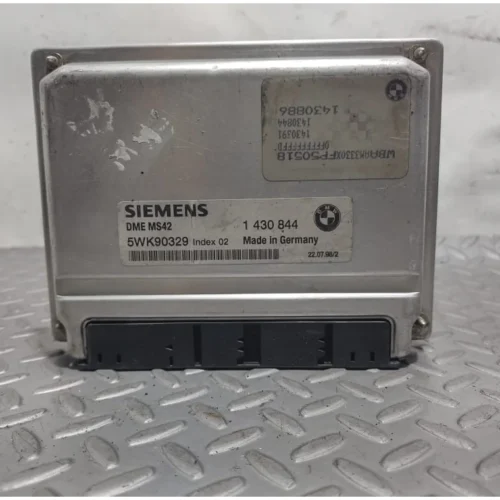 COMPUTADORA DE INYECCION PARA BMW E46
1430886 1430844 5WK90329