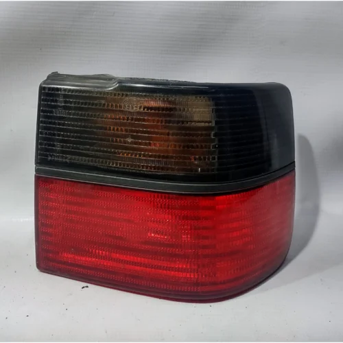 STOP DERECHO AHUMADO VOLKSWAGEN A3 JETTA
1997-1999 1HM945096G