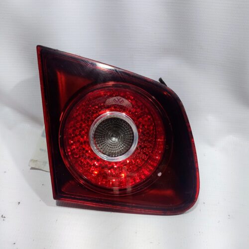 STOP BAUL IZQUIERDO PARA VOLKSWAGEN
(2005-2009) 1K5945093J