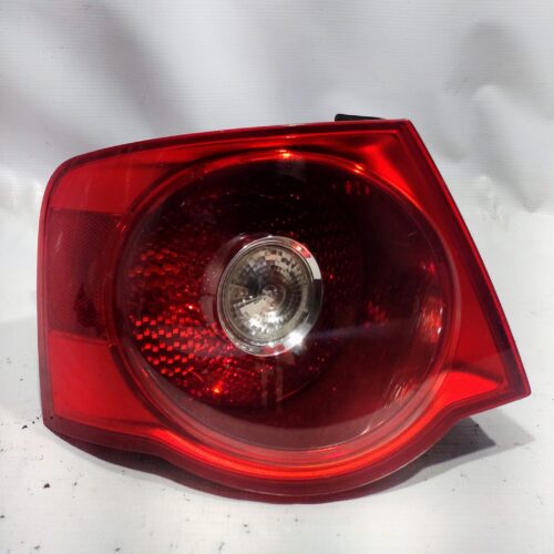 STOP IZQUIERDO PARA VOLKSWAGEN
(2006-2009) 1K5945095J