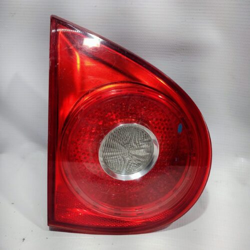 STOP COMPUERTA IZQUIERDA VOLKSWAGEN A5
GOLF GTI 2005-2009 1K6945093F