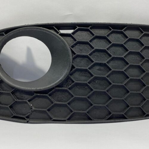 REJILLA DE BOMPER IZQUIERDA PARA
VOLKSWAGEN (2005-2009) 1K0853665S 