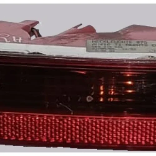 REFLECTOR BOMPER TRASERO DERECHO PARA
AUDI (2012-2016) 8R0 945 096 