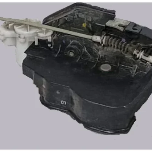 CHAPA PUERTA TRASERO IZQUIERDA PARA BMW
(2010-2013) A 053702