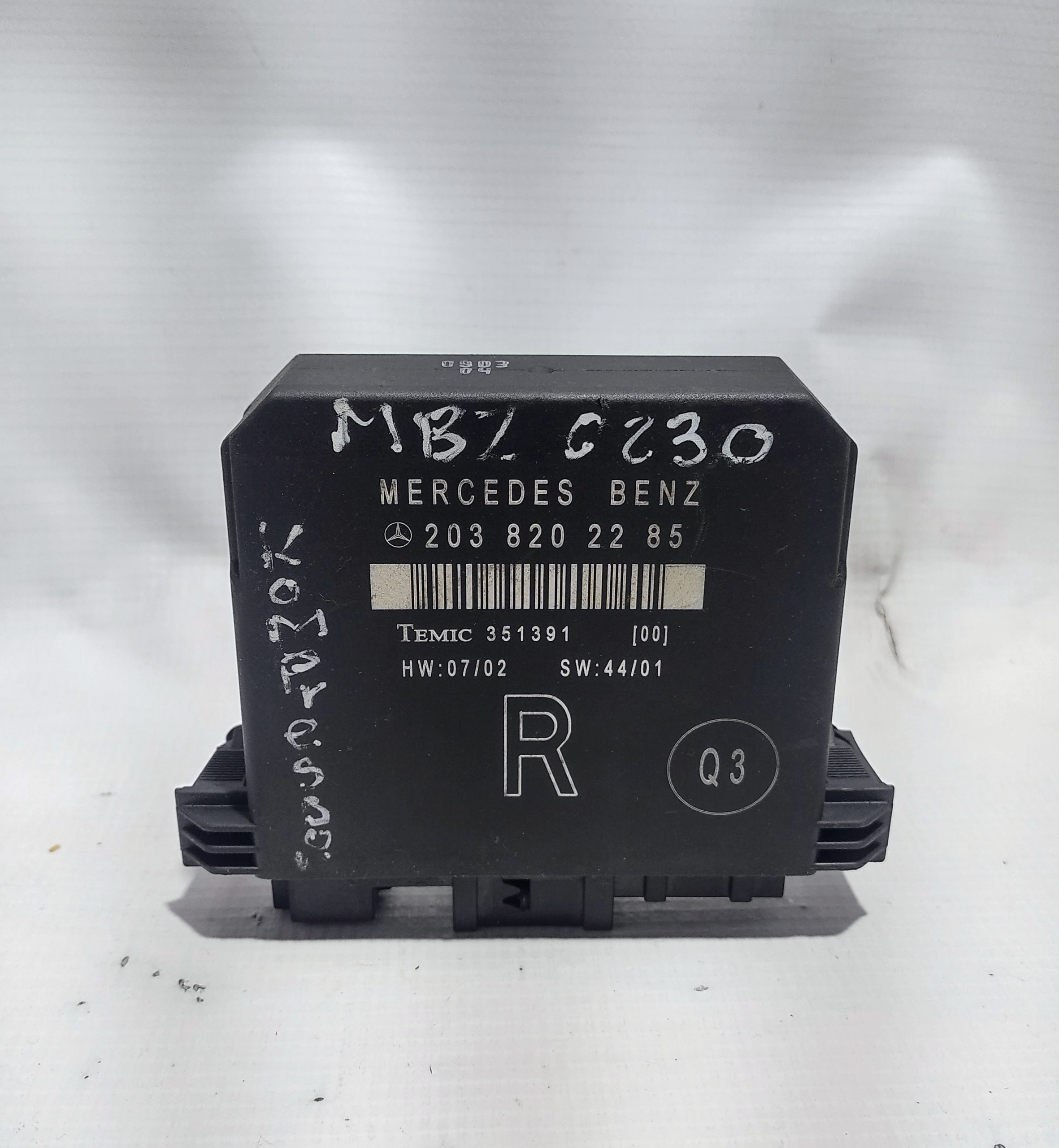 MODULO PUERTA TRASERA DERECHA PARA MERCEDES BENZ (2001-2005) 1 MODULO PUERTA TRASERA DERECHA PARA
MERCEDES BENZ (2001-2005)