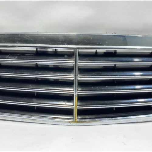 PERSIANA FRONTAL PARA MERCEDES BENZ
(1997-2002) 2088800085 