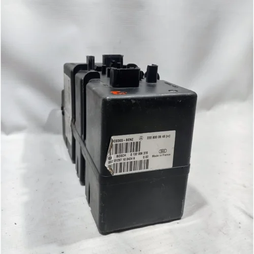 MODULO DE CERRADURA CENTRAL PARA MERCEDES
BENZ (2000-2005) 2208000848 