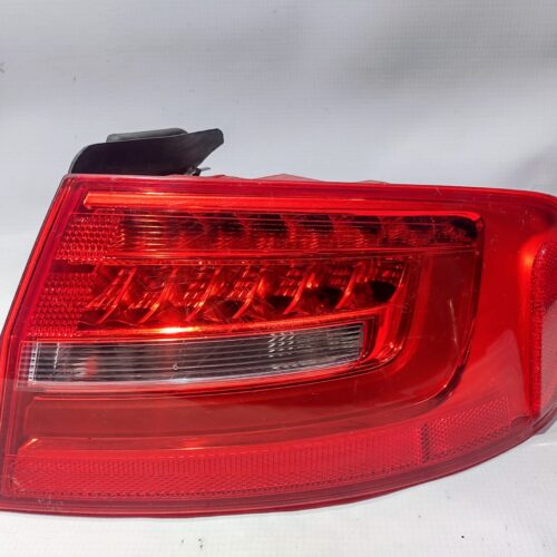 STOP DERECHO LED PARA AUDI (2008-2012)
2SK01091604 