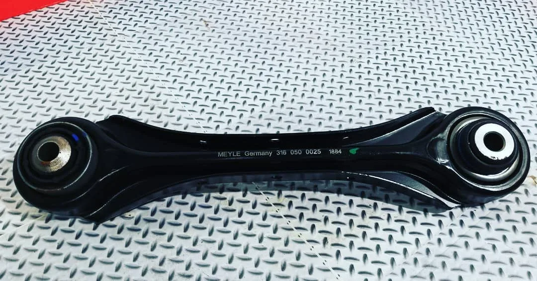 MULETA RL EJE TRASERO PARA BMW E90 325I, 325XI, E91, E92, E93, E82, 128I, 135I, E88, 128I, 135I 33326777980 1 MULETA RL EJE TRASERO PARA BMW E90 325I, 325XI, E91, E92, E93, E82, 128I, 135I, E88, 128I, 135I 33326777980