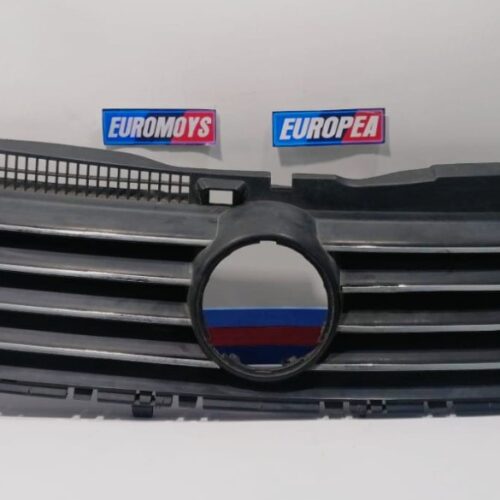 PERSIANA FRONTAL PARA VOLKSWAGEN
(2002-2005)