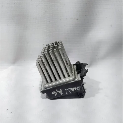 RESISTENCIA BLOWER PARA AUDI (2000-2005)
4B0820521 
