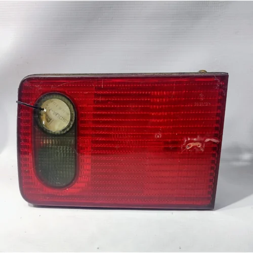 STOP DE BAUL DERECHO PARA AUDI
(2000-2002) 4D0945094B 