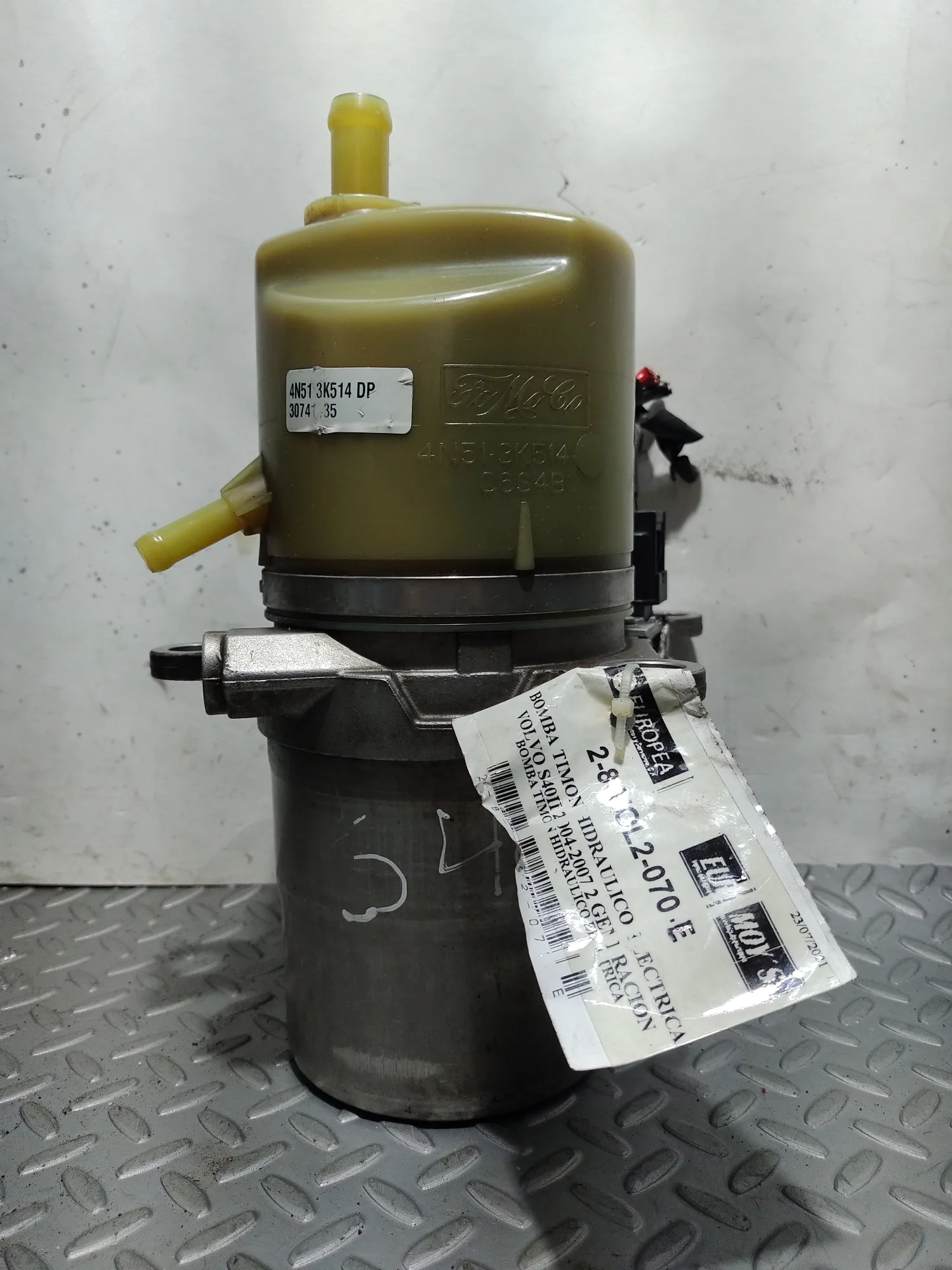 BOMBA DE TIMON HIDRAULICO ELECTRICA PARA VOLVO (2004-2007) 4N513K514 1 BOMBA DE TIMON HIDRAULICO ELECTRICA PARA VOLVO (2004-2007) 4N513K514