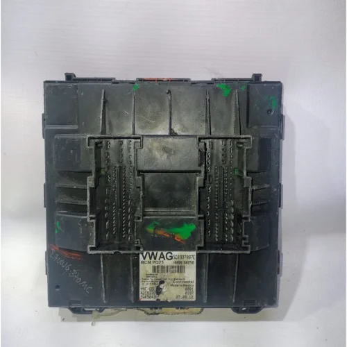 MODULO CONFORT PARA VOLKSWAGEN
(2010-2013) 5C0937087E 