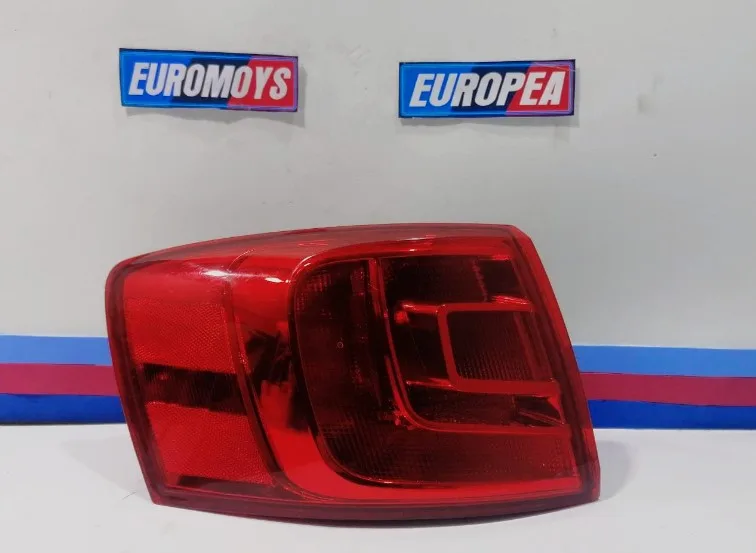 STOP IZQUIERDO PARA VOLKSWAGEN (2010-2014) 5C6945095D 1 STOP IZQUIERDO PARA VOLKSWAGEN
(2010-2014) 5C6945095D