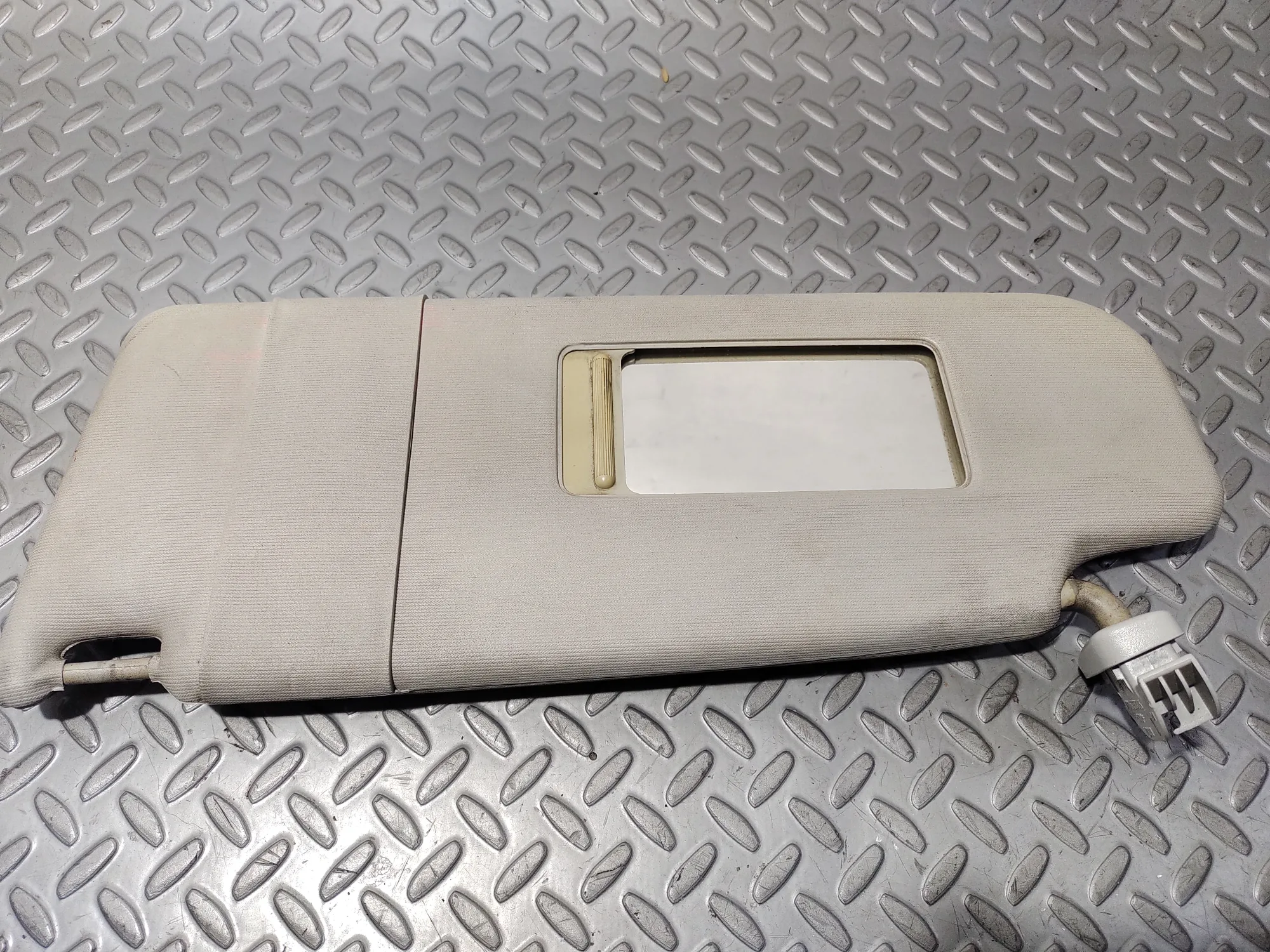TAPASOL-VISERA PARA VOLKSWAGEN (ASOL-VISE) 5Z0857551 1 TAPASOL-VISERA PARA VOLKSWAGEN (ASOL-VISE) 5Z0857551