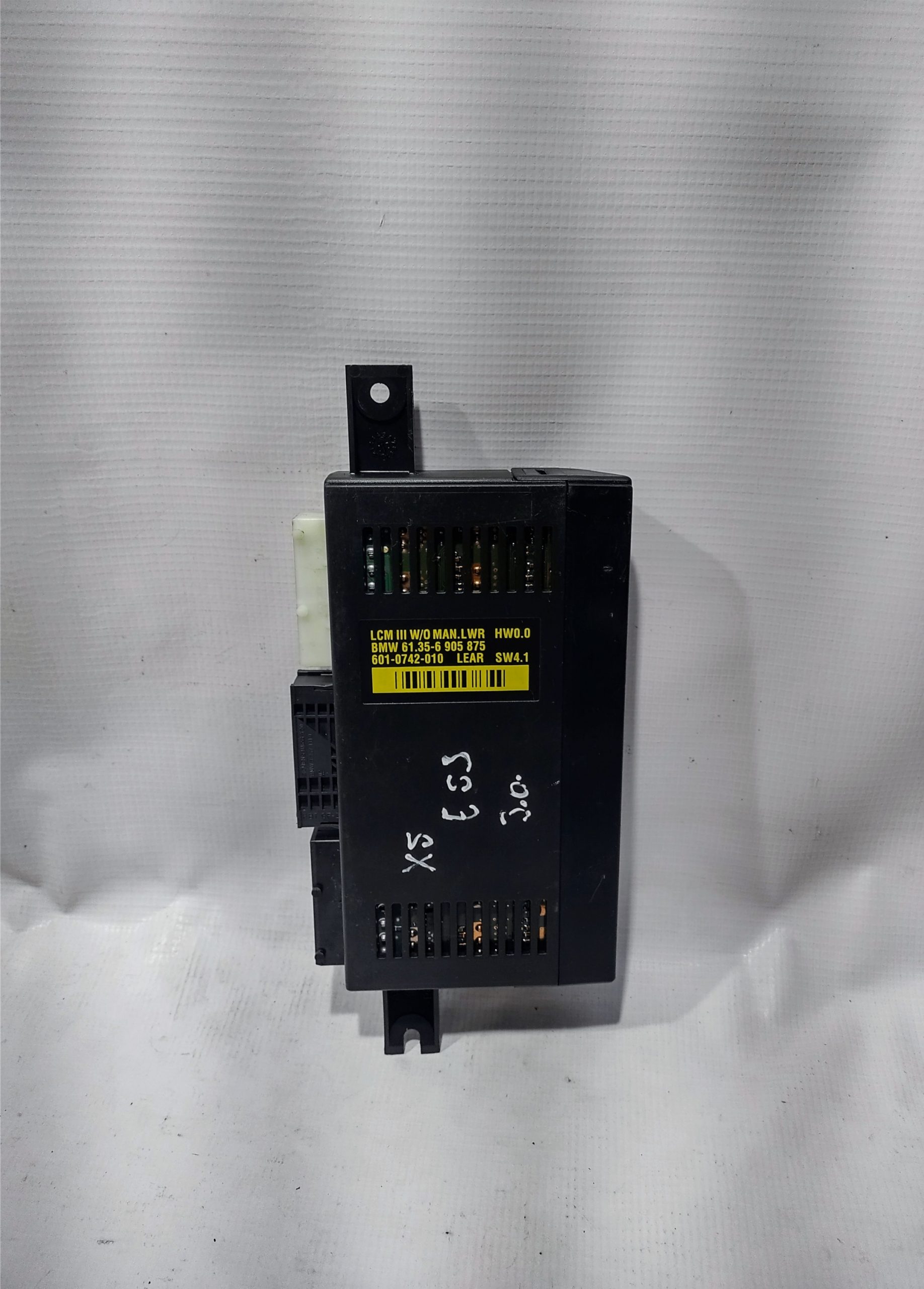 MODULO DE LUCES PARA BMW (2000-2006) 1 MODULO DE LUCES PARA BMW (2000-2006)