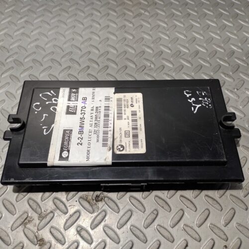 MODULO DE LUCES ALTAS Y BAJAS PARA BMW (2005-2008) 6135696113302 