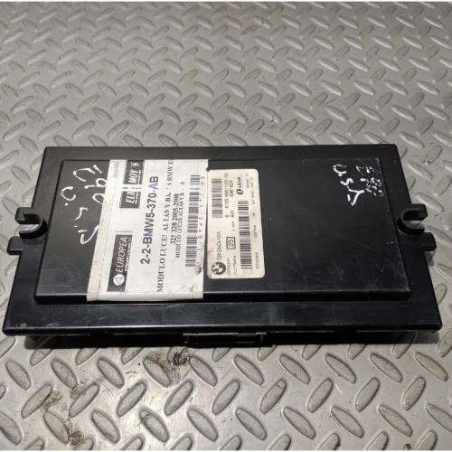 MODULO DE LUCES ALTAS Y BAJAS PARA BMW (2005-2008) 6135696113302 