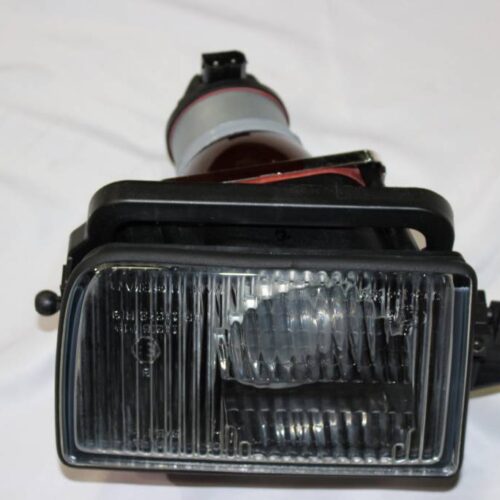 NEBLINERA DERECHA PARA BMW E34
520/523/525 63178360942