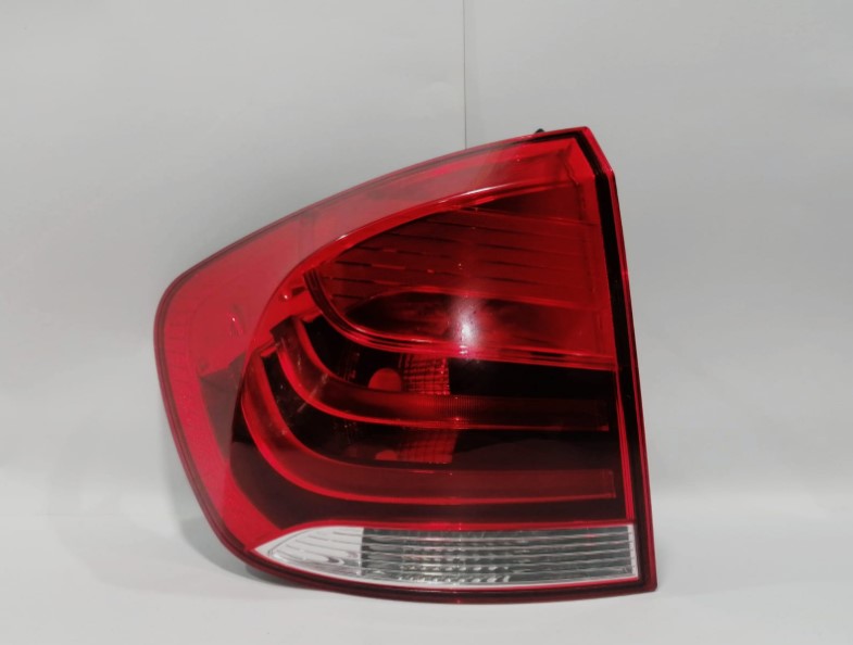 STOP FALDON IZQUIERDO PARA BMW (2009-2015)   1 STOP FALDON IZQUIERDO PARA BMW
(2009-2015)