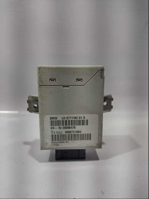 MODULO DE CONTROL DE VELOCIDAD PARA BMW (2007-2014)   1 MODULO DE CONTROL DE VELOCIDAD PARA BMW
(2007-2014)