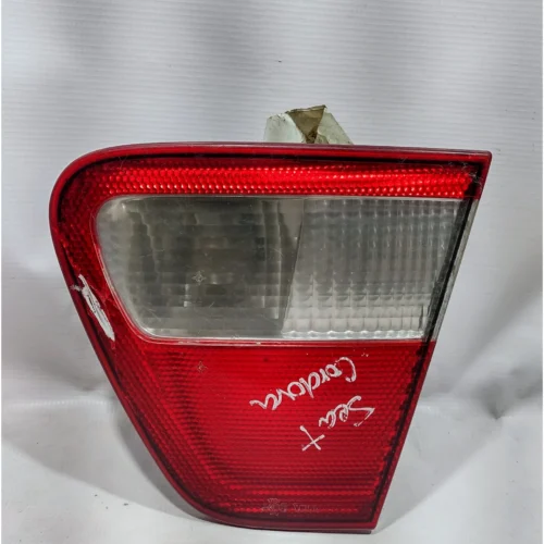 STOP DE BAUL DERECHO PARA SEAT
(2000-2002) 6K5945092F 