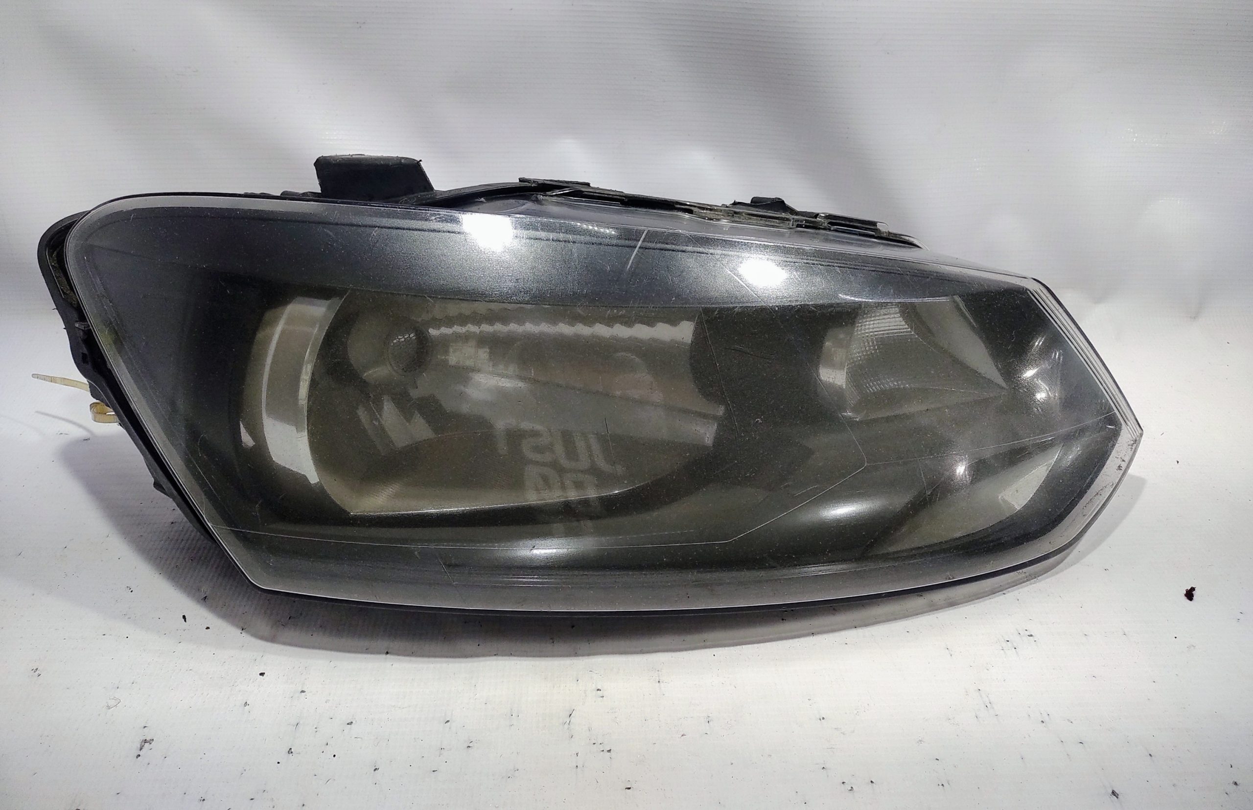 FARO DELANTERO PARA VOLKSWAGEN (2009-2014) 6R1941016C  1 FARO DELANTERO PARA VOLKSWAGEN
(2009-2014) 6R1941016C