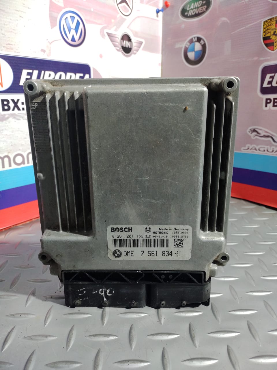 COMPUTADORA DE INYECCION PARA BMW (2006-2010) 7561834 1 COMPUTADORA DE INYECCION PARA BMW
(2006-2010) 7561834