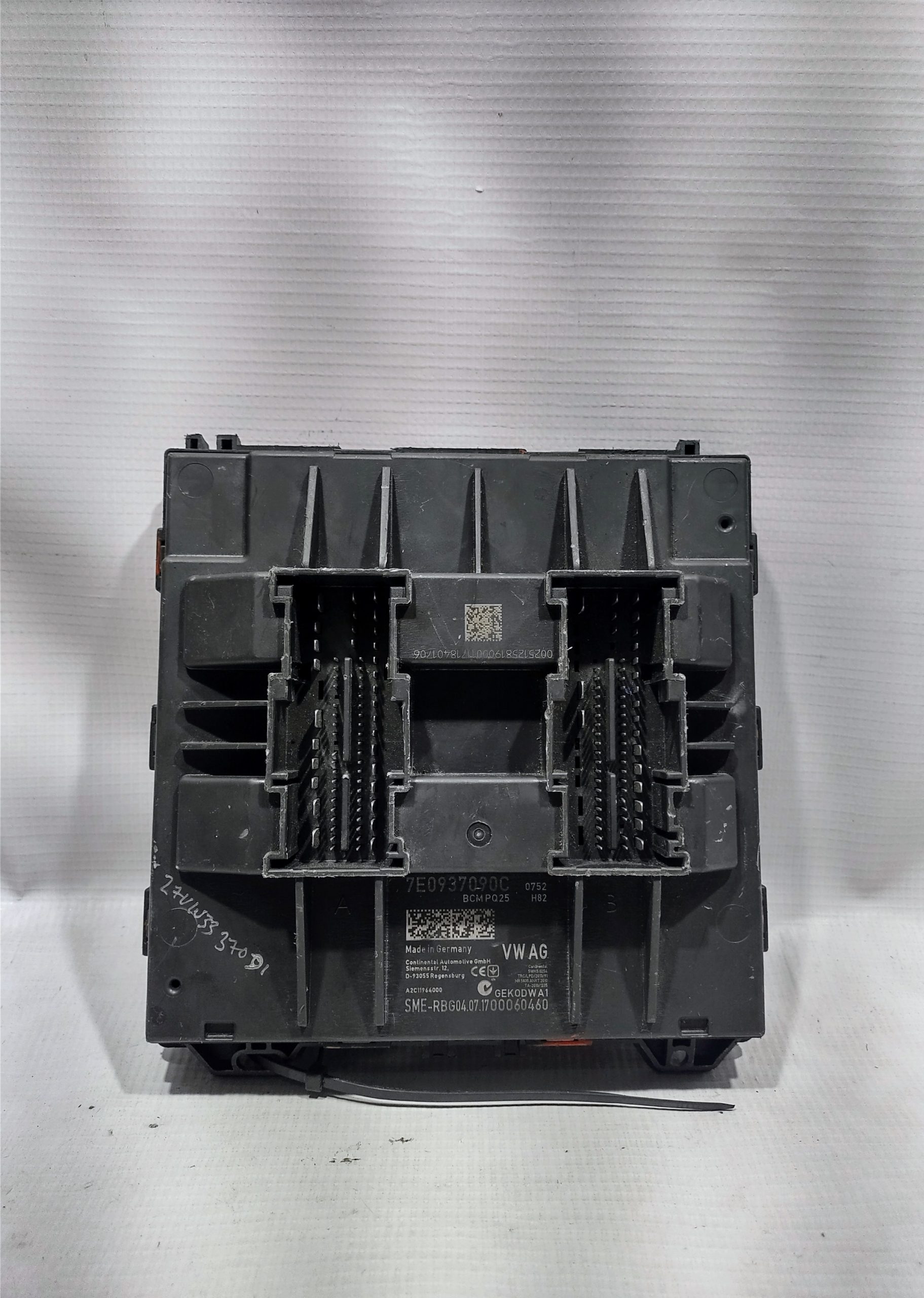 MODULO CONFORT DIESEL PARA VOLKSWAGEN (2004-2014) 7E0937090C  1 MODULO CONFORT DIESEL PARA VOLKSWAGEN
(2004-2014) 7E0937090C