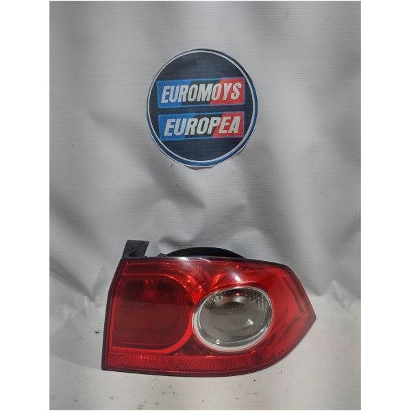 STOP IZQUIERDO PARA RENAULT (2005-2007)
8200002473 