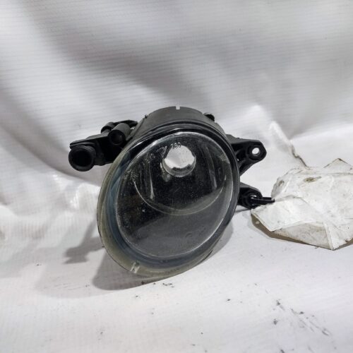 NEBLINERA DERECHA PARA AUDI (2005-2008)
8E0941700